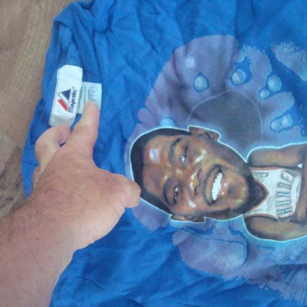 OKLAHOMA‎ CITY THUNDER BOYS MEDIUM SHIRT VINTAGE Y4 Y2K 00S KIDS